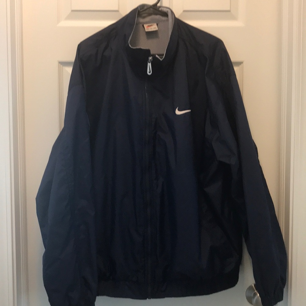 Men’s Nike jacket size XXL can Be Unisex